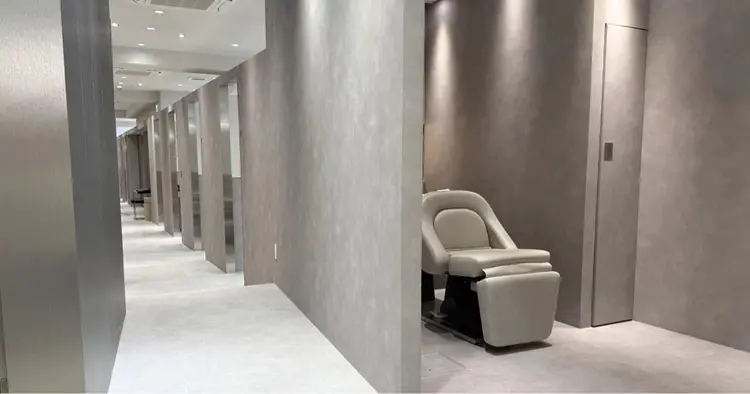 SALOWIN新宿三丁目East店3Fの内観・外観2