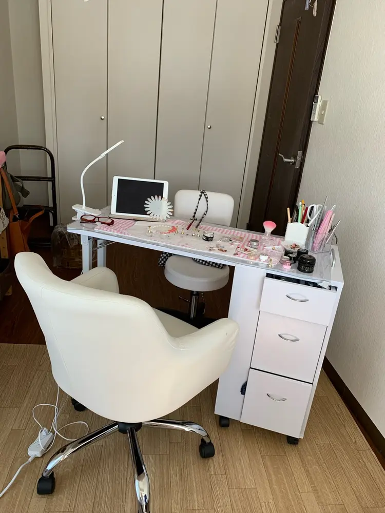 ネイルサロンカウニスの内観・外観1