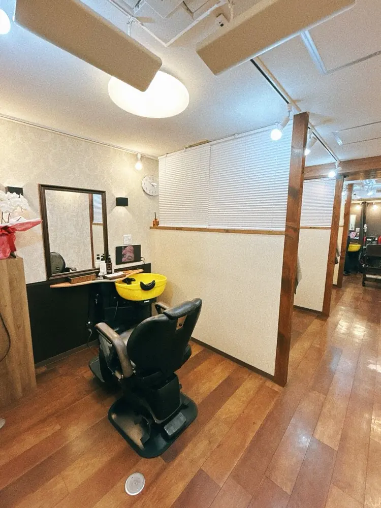 髪ing新宿の内観・外観1