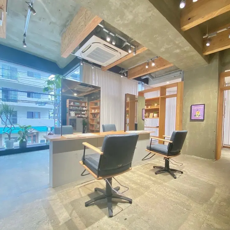 ONfleekの内観・外観1