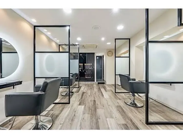 hair salon  MILIAの内観・外観1