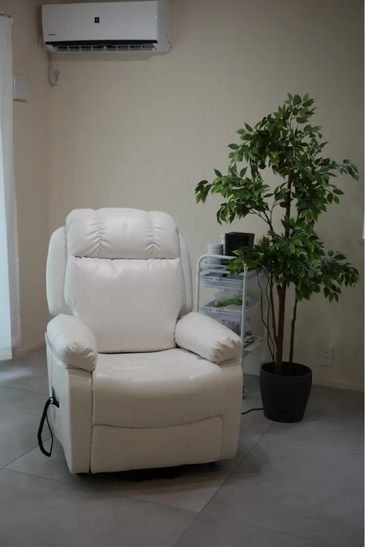 神戸のまゆげ屋さん　摂津本山・岡本店の内観・外観1