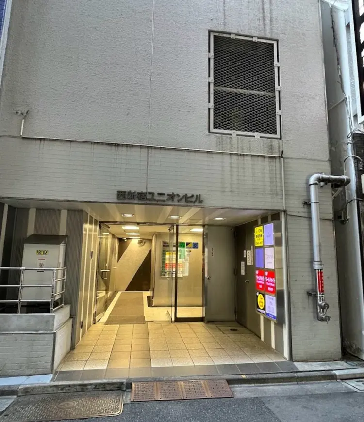 EMANON新宿南口店の内観・外観3