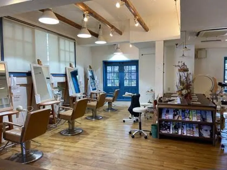 Hair Musee柱店の内観・外観2
