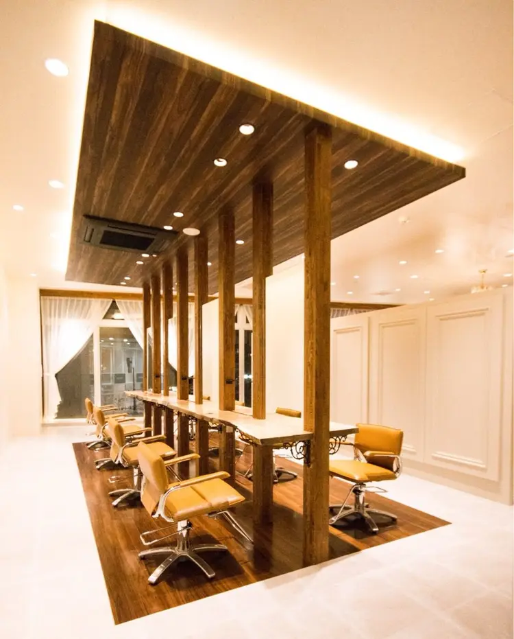 LEADbyLAGOONの内観・外観2