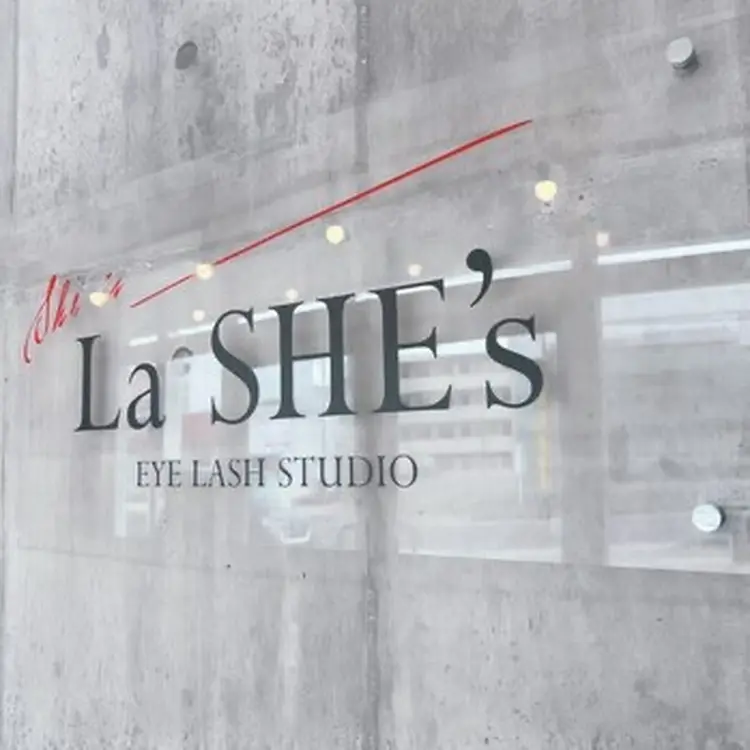 La SHE's加古川店の内観・外観1