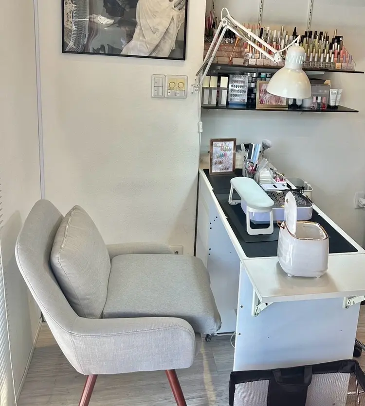 m_nailの内観・外観1