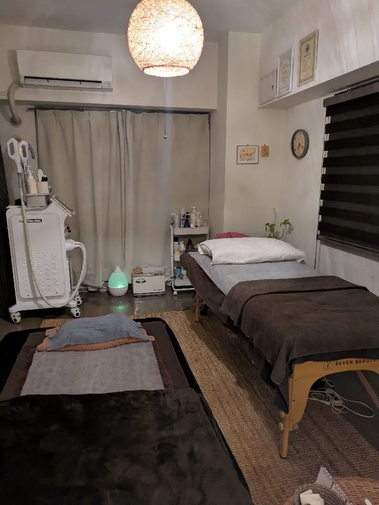 プライベートサロンfrère(フレール)の内観・外観1