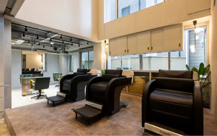 FALAMO表参道の内観・外観1