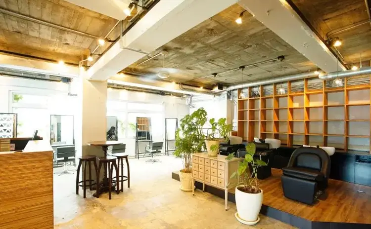 HIKARIS中崎店の内観・外観1