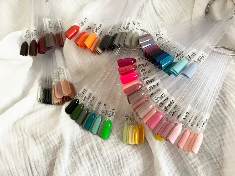 C+nailの内観・外観1