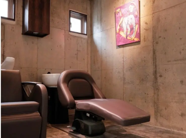 FreeDoM Design hair&nail  代々木上原の内観・外観2