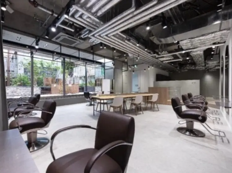 MINX OVERの内観・外観2