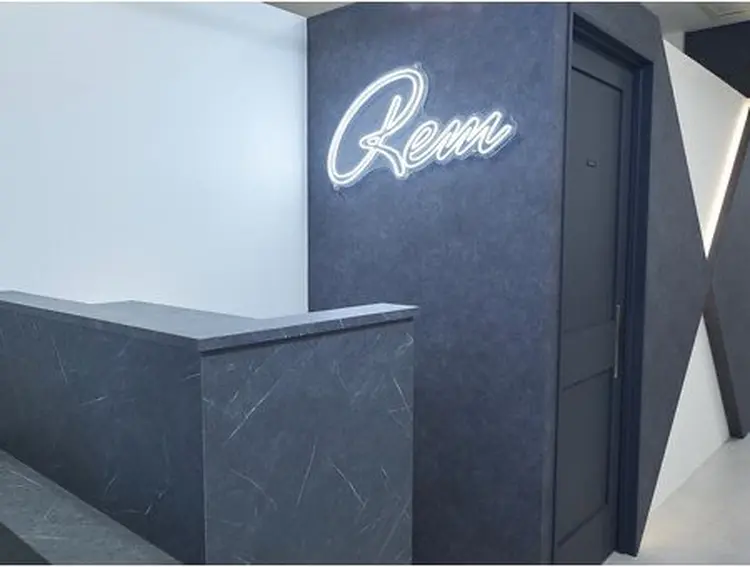 New-LineGINZAの内観・外観1