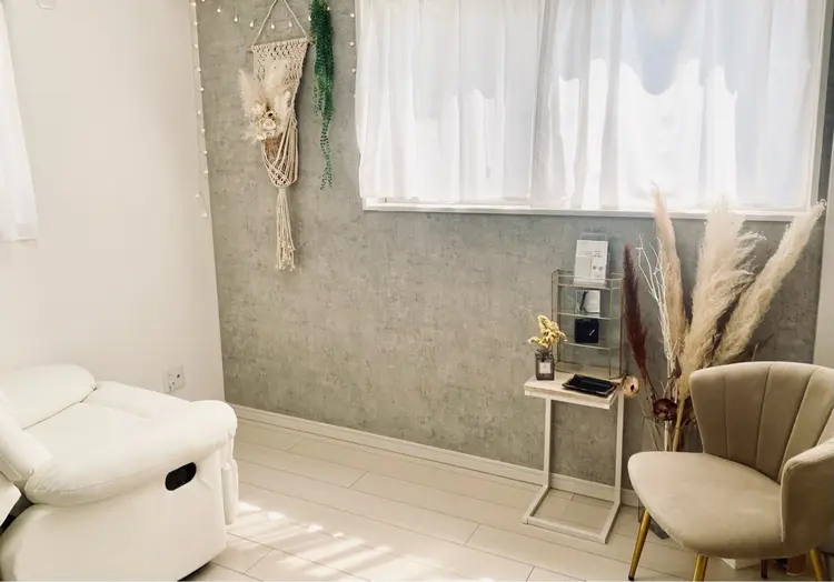 LILY   LASHの内観・外観1