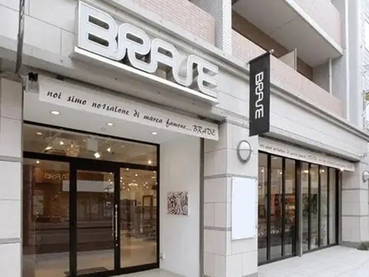 美容室BRAVE柏東口店の内観・外観1