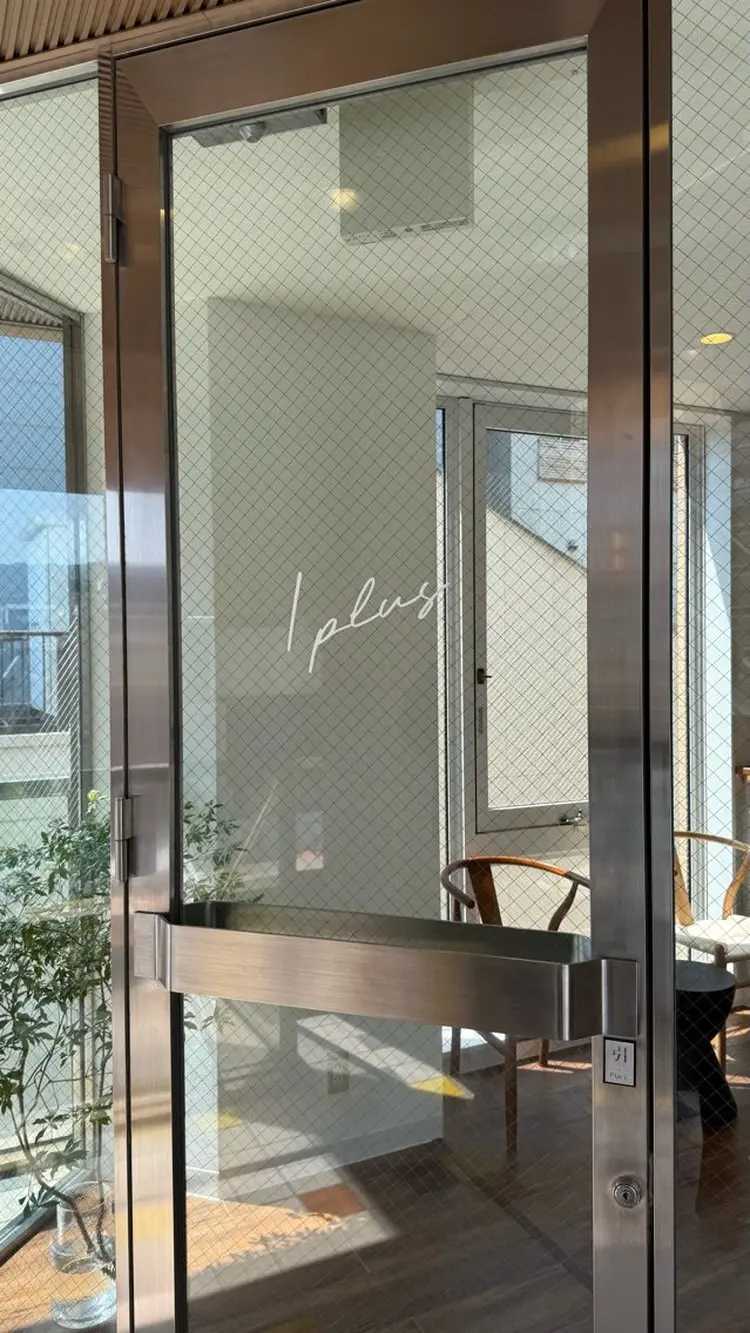 i plusの内観・外観1