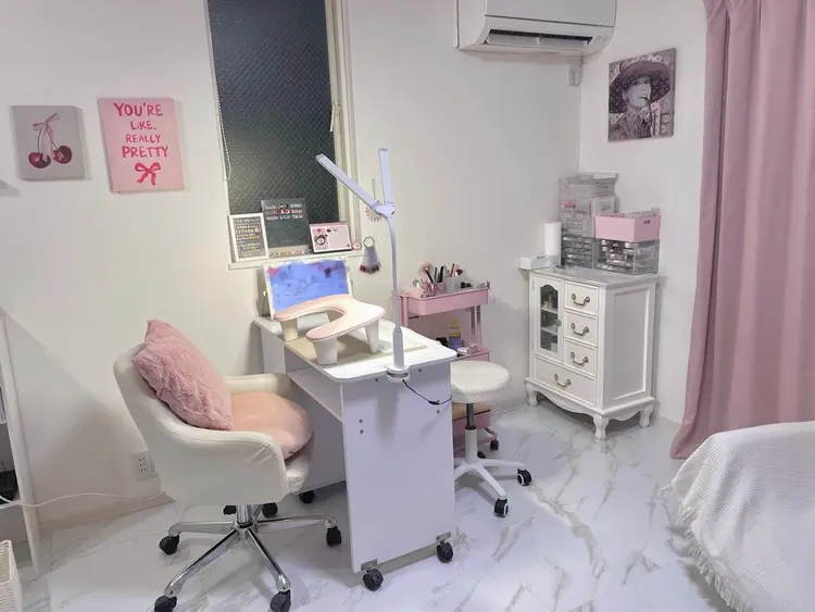 RUMI nailの内観・外観1