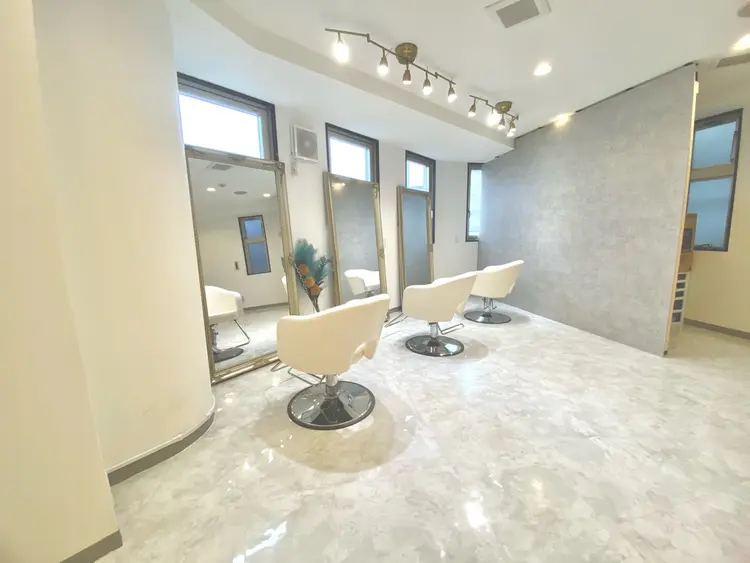 【GRIZZ】グリスの内観・外観1