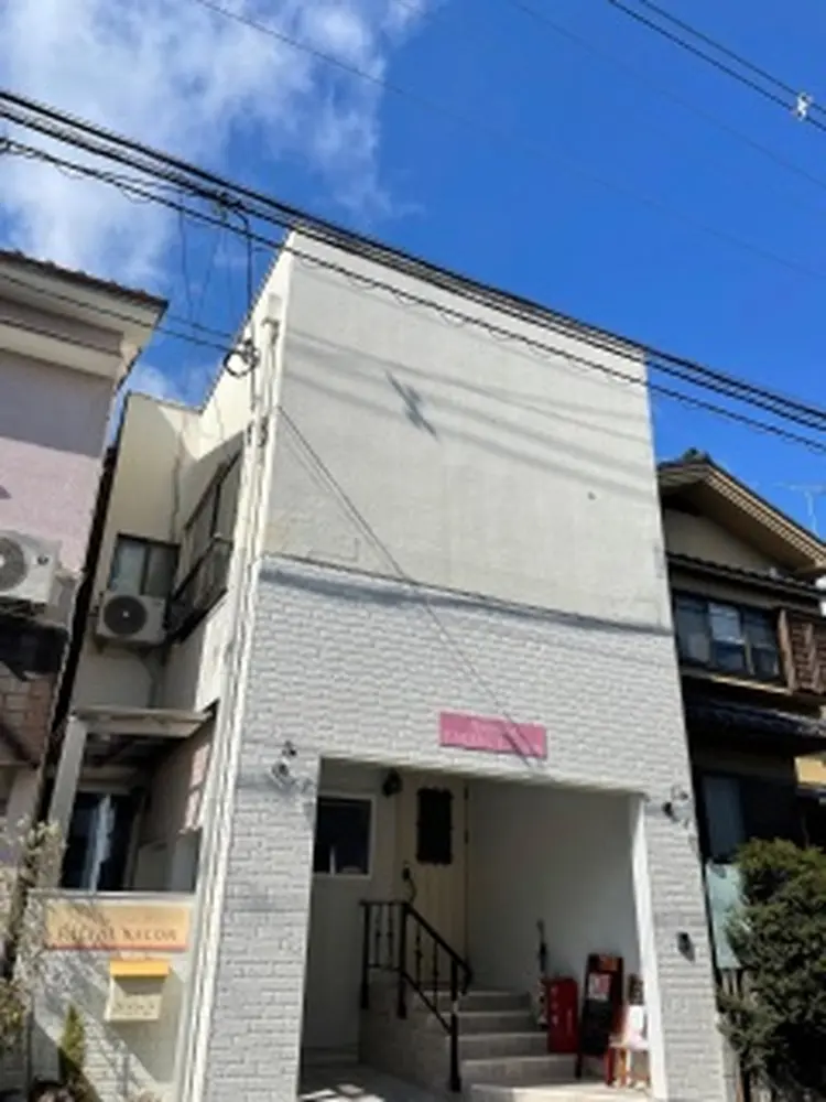 メナード千代原口店の内観・外観1