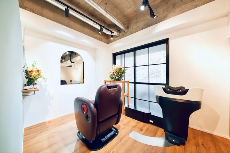アミエ ヘアー ルーム 大和店の内観・外観2