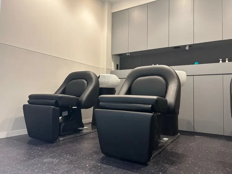 SALOWIN大宮東口店の内観・外観3