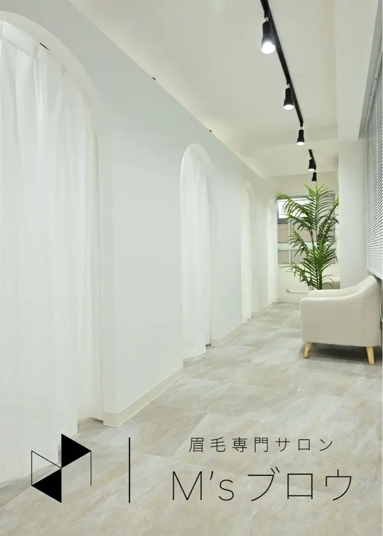 M'sアイブロウの内観・外観3