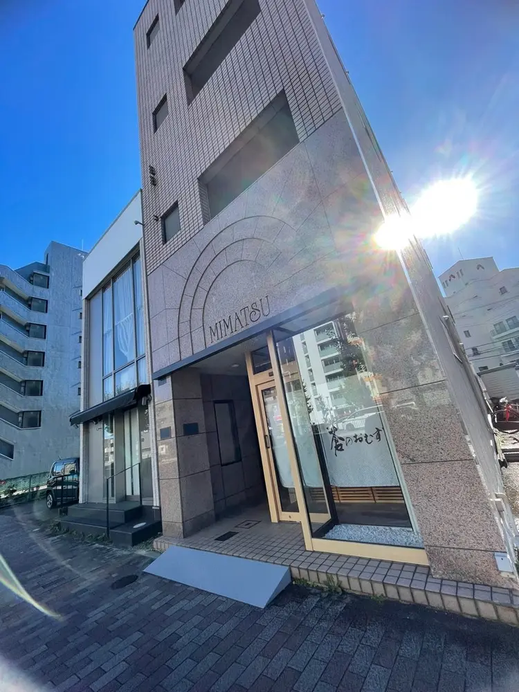 eyeslon　PUREの内観・外観1