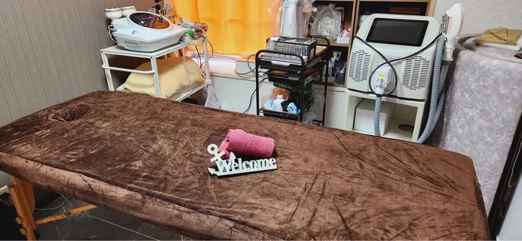 Toujours 〜ﾄｰﾀﾙﾋﾞｭｰﾃｨｰｻﾛﾝ〜の内観・外観1