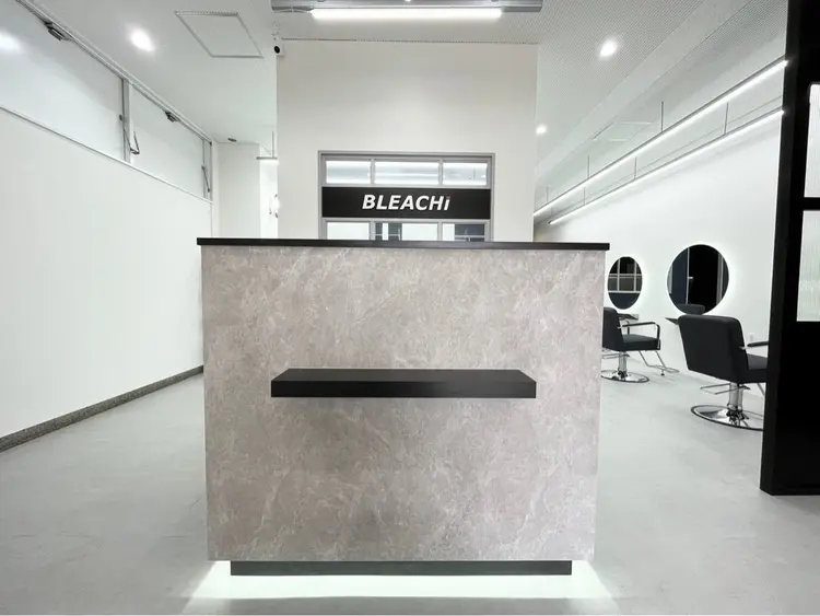 BLEACHi  大町店の内観・外観2