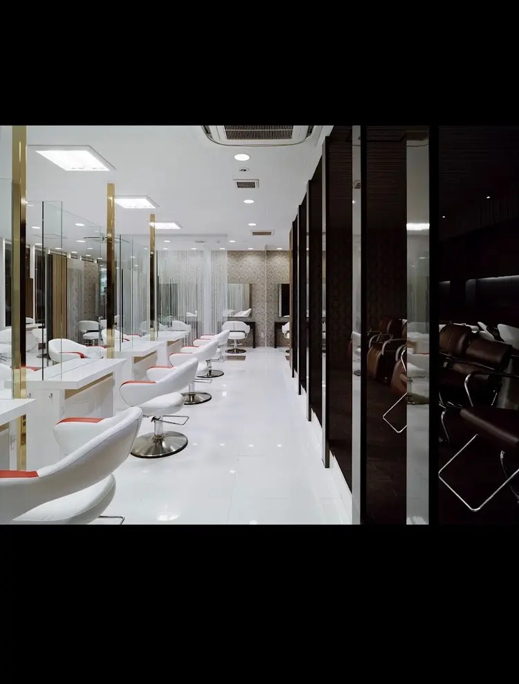 アース鈴鹿の内観・外観2