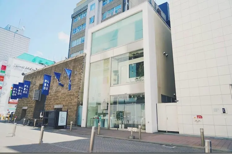 SEAMの内観・外観1