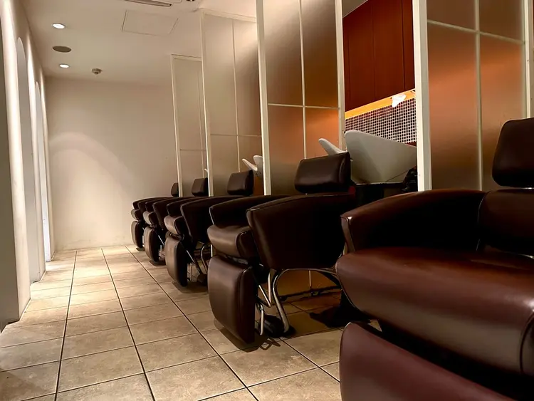 peakshairの内観・外観1