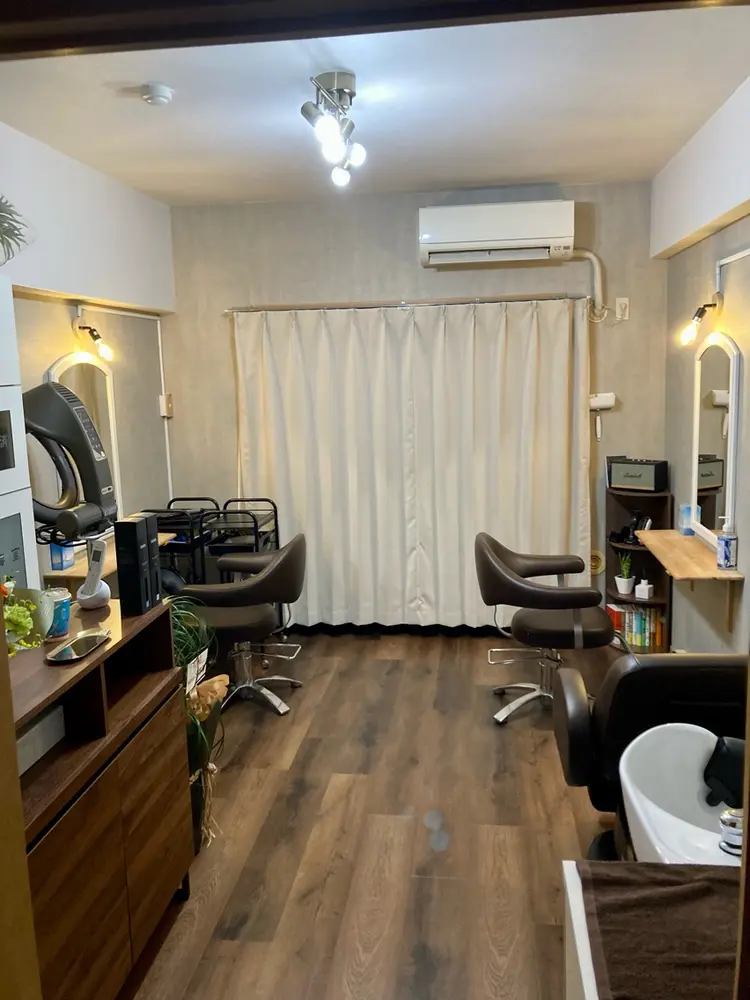 AUTHENTIC private mens hair salonの内観・外観2