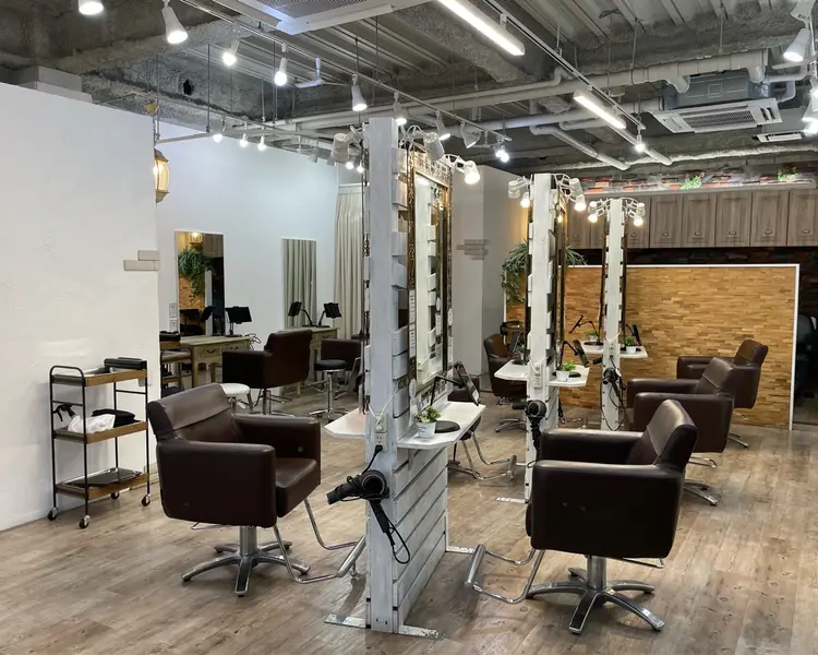 Ailesの内観・外観1