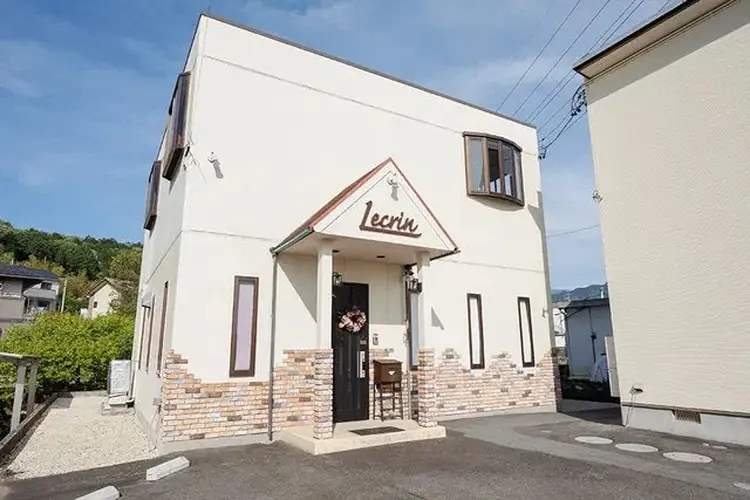 beauty salon  lecrinの内観・外観1