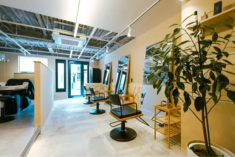 unu hairの内観・外観2