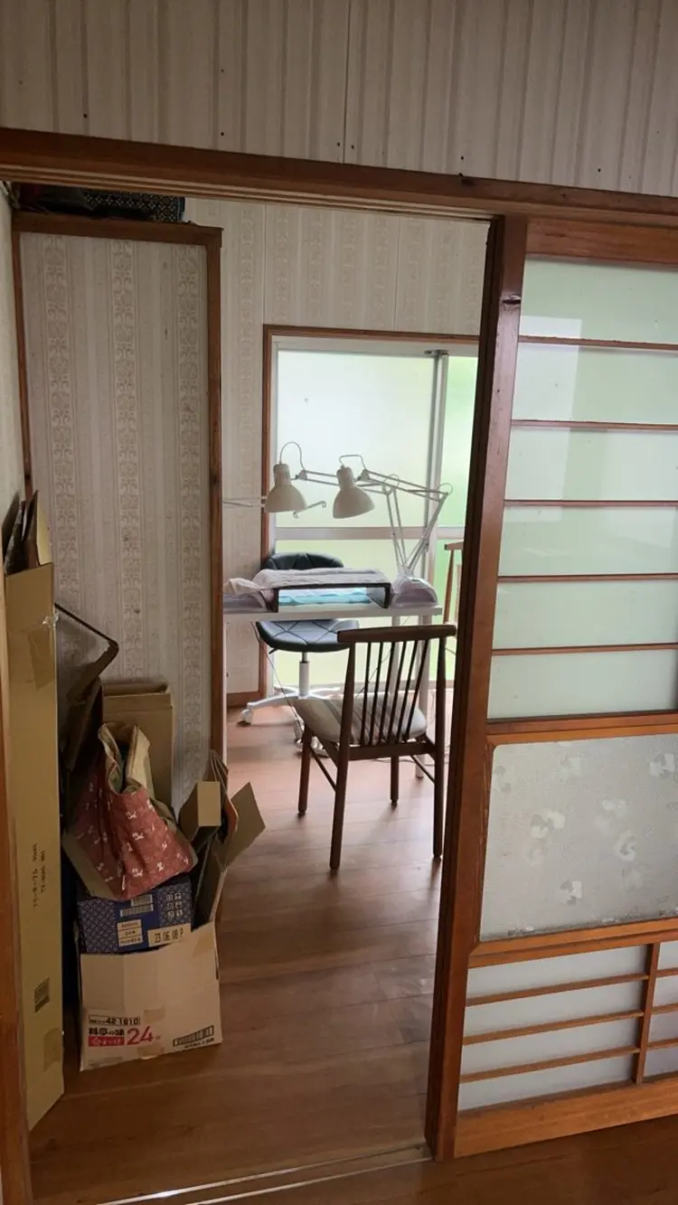 Metal nail Romiの内観・外観3