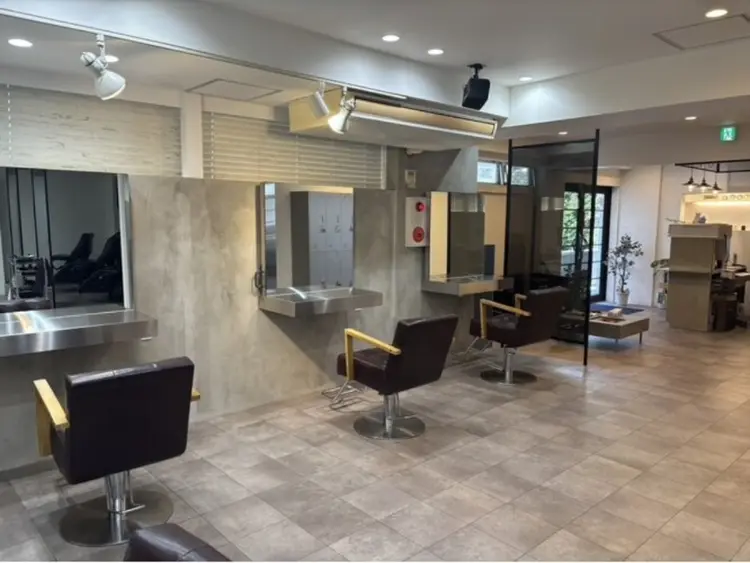 QOL mens salon 円山の内観・外観1