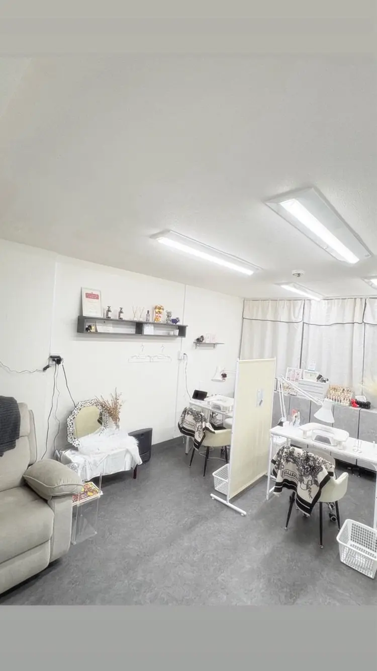 nail salon Hakuの内観・外観1