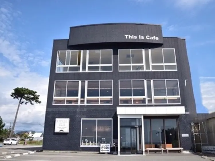 off the Lip ocean(オフザリップ オーシャン)の内観・外観3