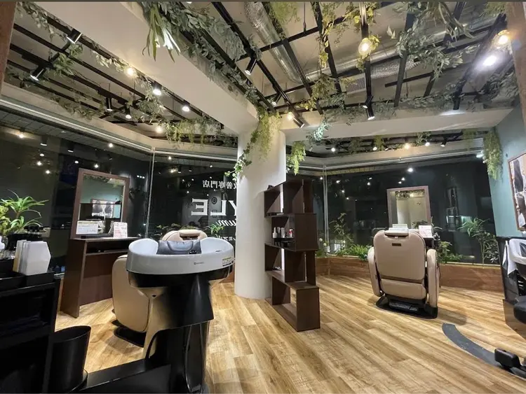 【縮毛矯正・髪質改善専門店】I・STYLE premium並木通り店【アイスタイルプレミアム】の内観・外観1