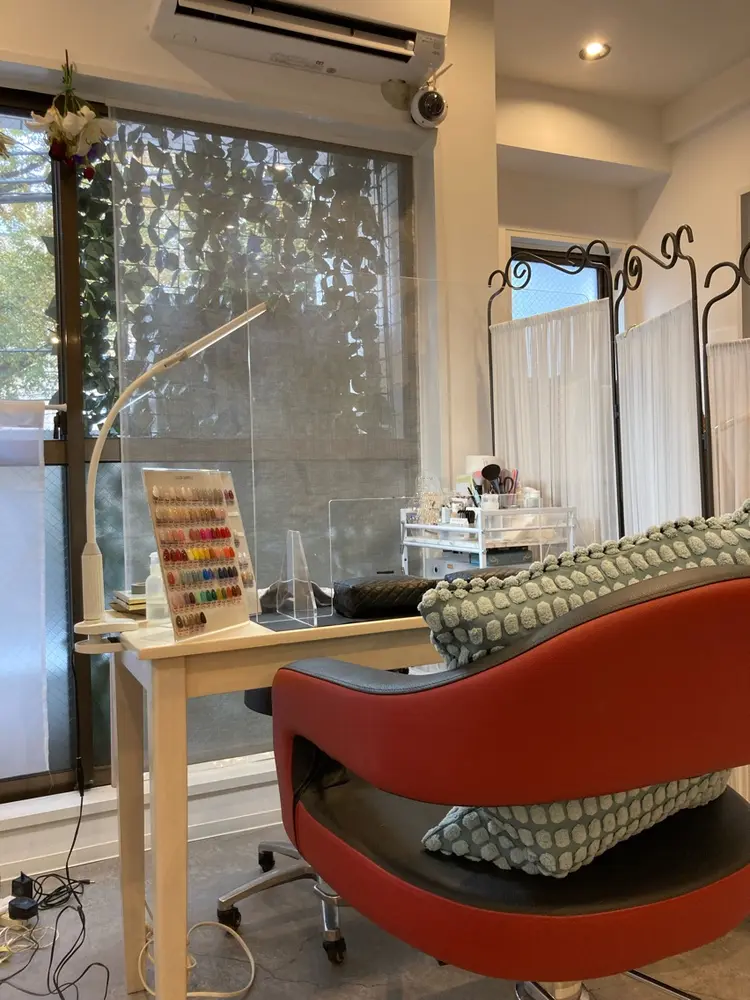 963.nailの内観・外観2