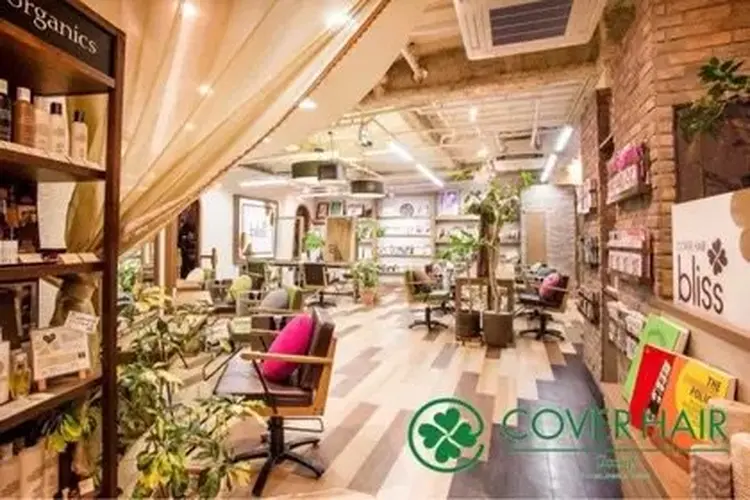 カバーヘアーブリス　　北浦和西口店の内観・外観3