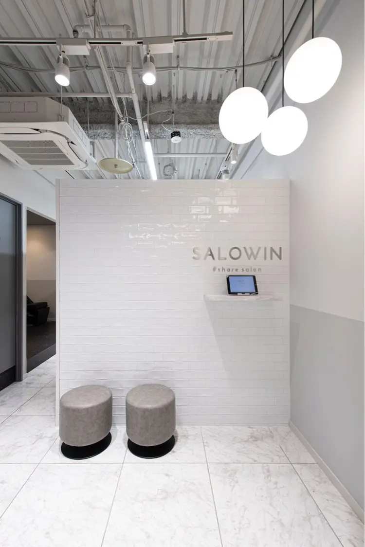 SALOWIN 川崎店の内観・外観3