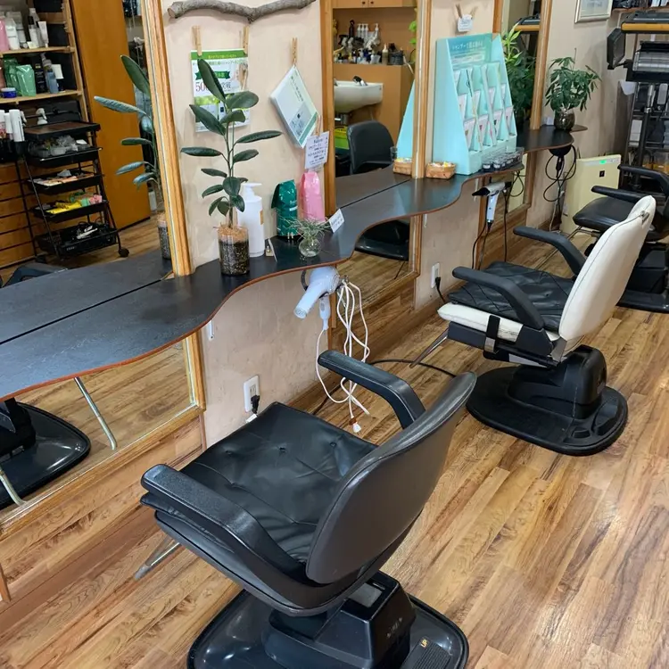 HAIR CREATIVE SHOP TOTOの内観・外観3