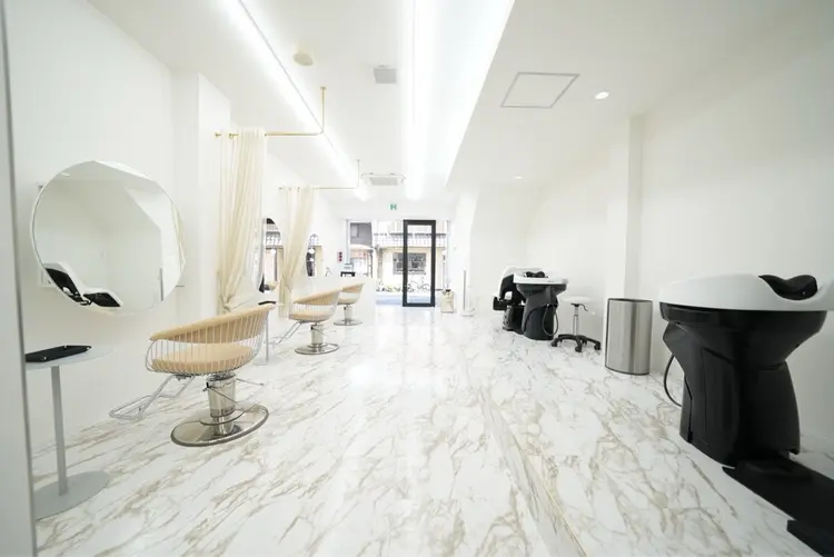 NANAの内観・外観1