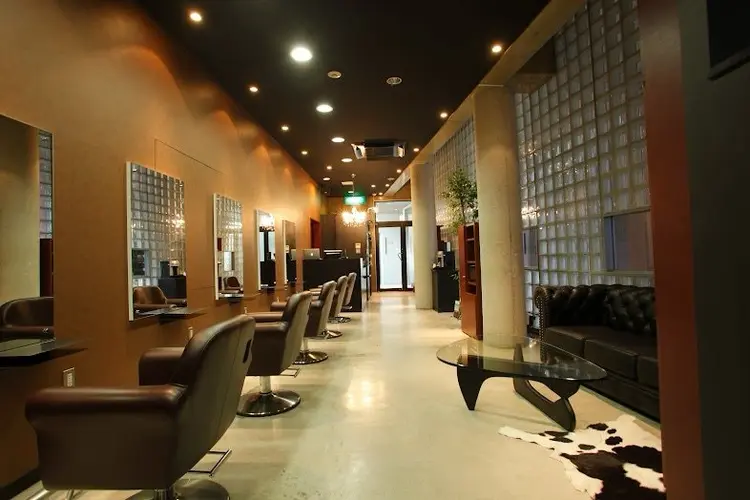 Men's only salonSHIFT薬院店の内観・外観2