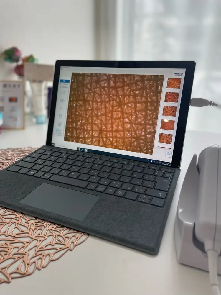 サロンドフルベール 折尾店の内観・外観1