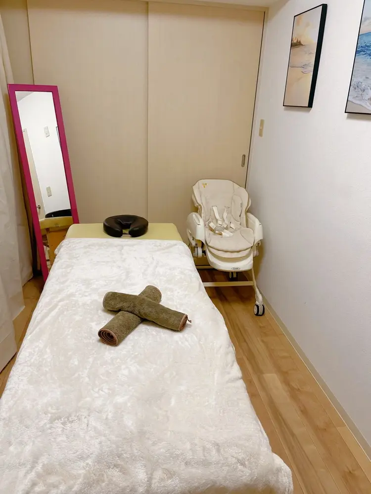 女性のための骨盤整体nico東日本橋店の内観・外観1